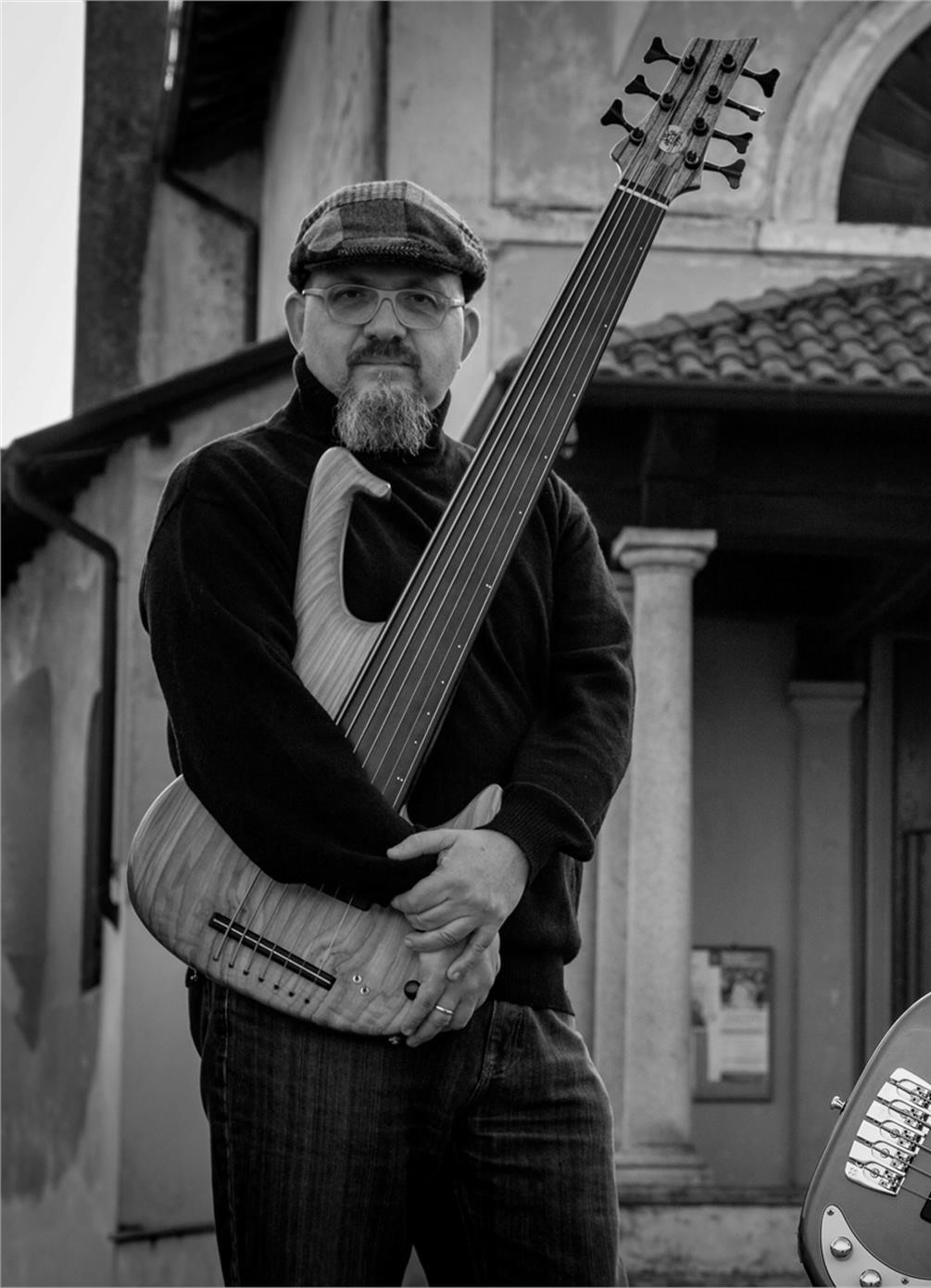 Augusto Gentili - Odd Strings